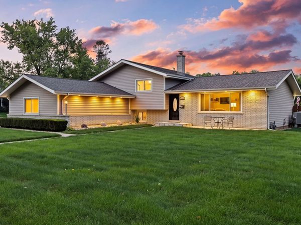 1236 Sandpiper Lane , Naperville, IL 60540