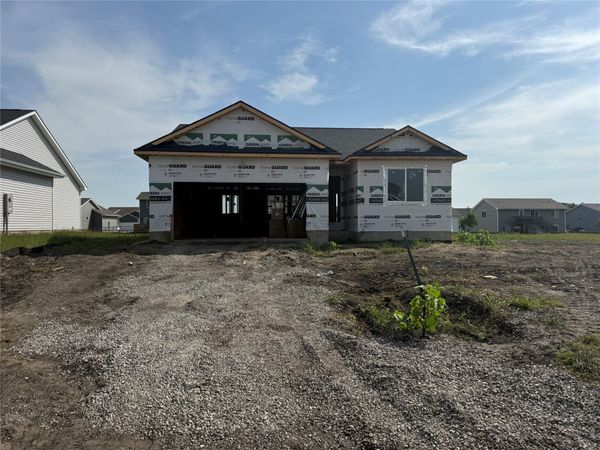 2207 White Oak Lane, Granger, IA 50109