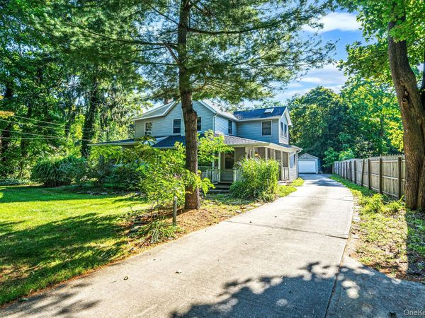 187 Oak Street, Medford, NY 11763