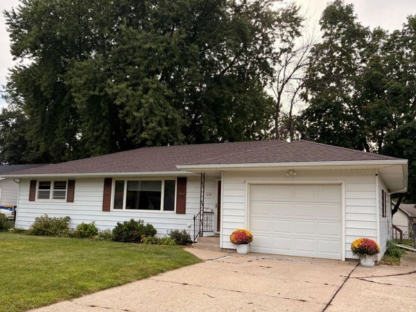 1334 Lincoln Avenue, Owatonna, MN 55060