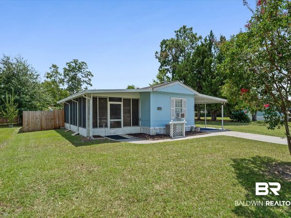1913 Maria Lane, Lillian, AL 36549