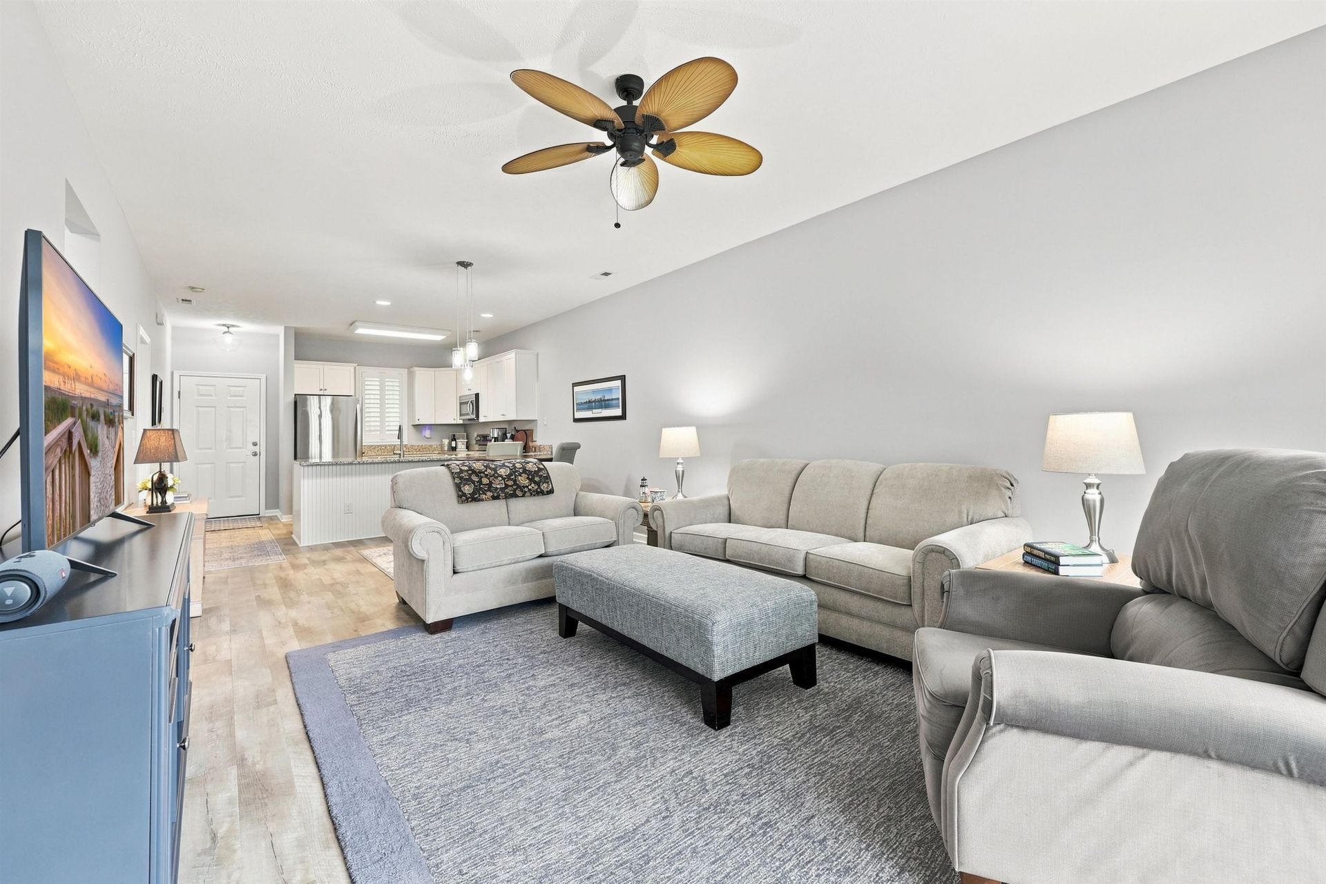 901 W Port Dr. Photo 11