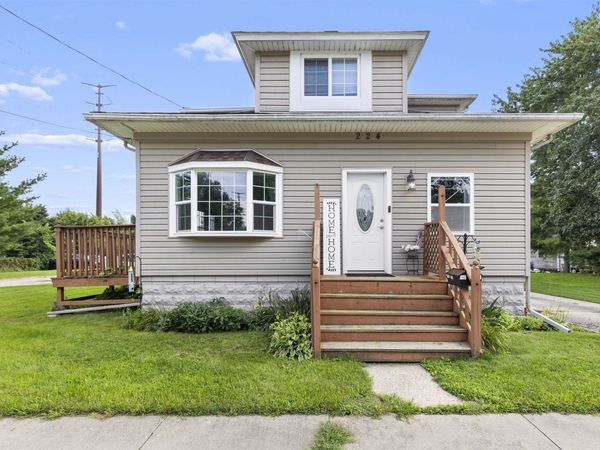 224 E STATE Street, Janesville, WI 53546