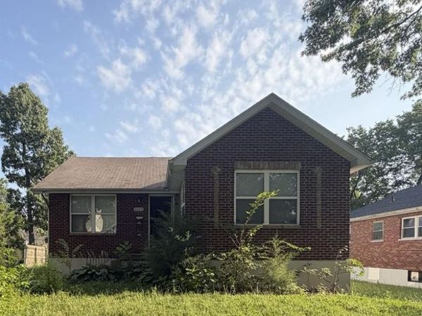 6829 Corbitt Avenue , University City, MO 63130