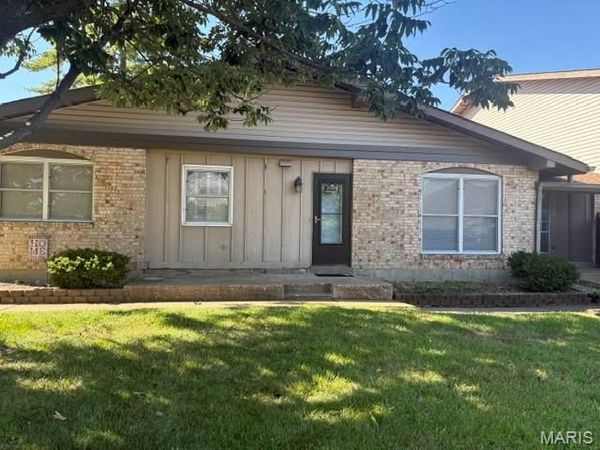3157 Leisurewood Court, Unit B, Florissant, MO 63033