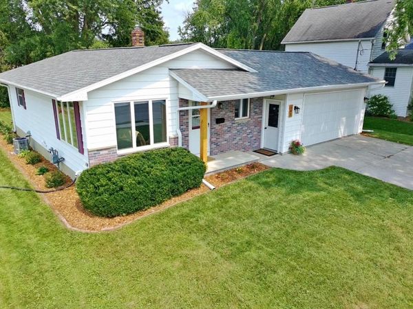141 ROBBINS STREET, Seymour, WI 54165