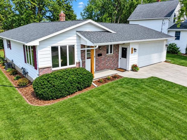 141 ROBBINS STREET, Seymour, WI 54165