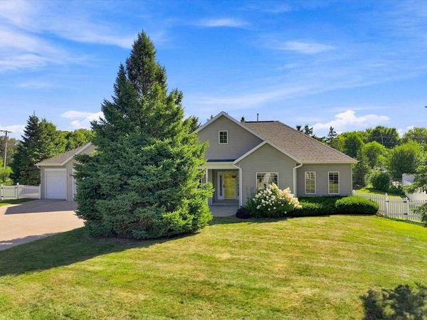 1109 S LOCUST AVENUE, Marshfield, WI 54449