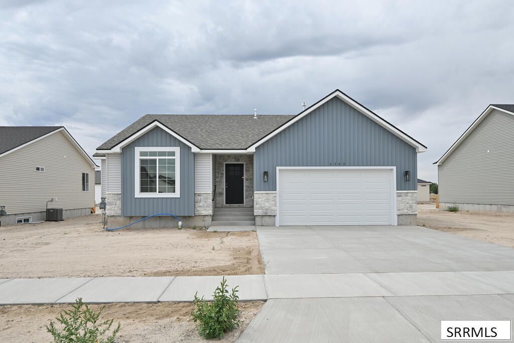 6902 Bronson Drive, Idaho Falls, ID 83402 Main Photo