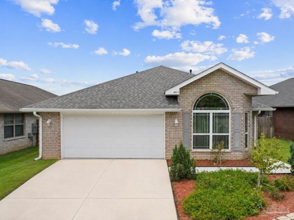4465 Fiske St, Pace, FL 32571