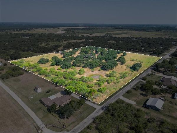 2136 Hayes Road, Mineral Wells, TX 76067