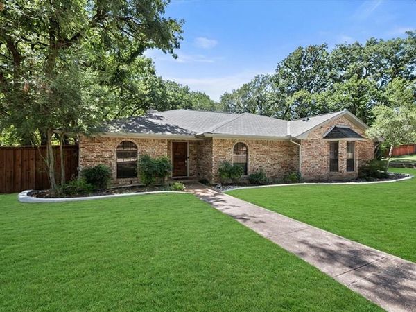 6110 Amicable Drive, Arlington, TX 76016
