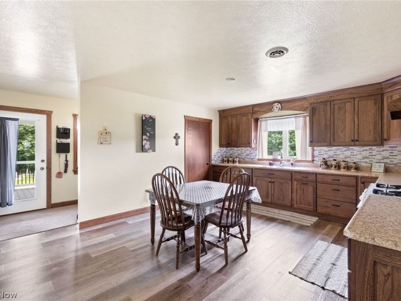 8265 Mark Road NE, Kensington, OH 44427 Photo 12