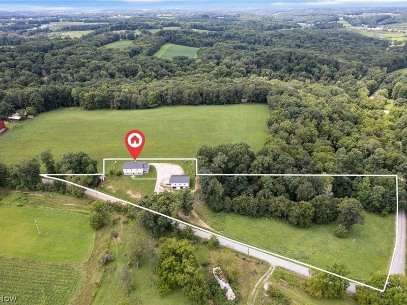 8265 Mark Road NE, Kensington, OH 44427 Photo 2