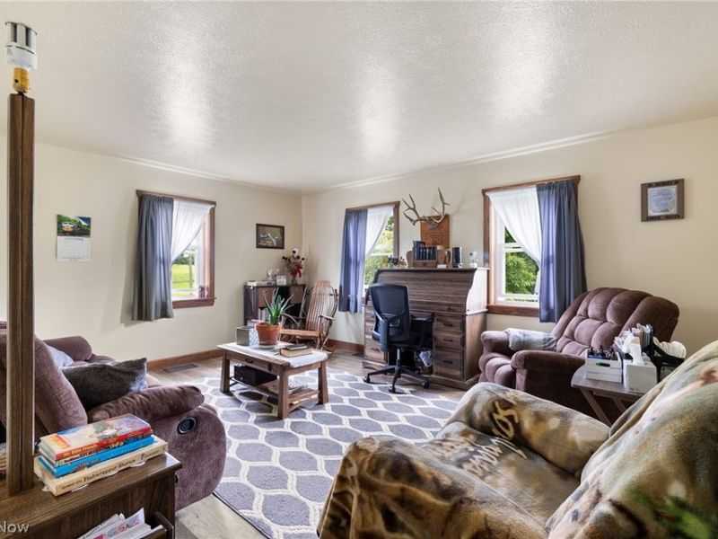 8265 Mark Road NE, Kensington, OH 44427 Photo 7