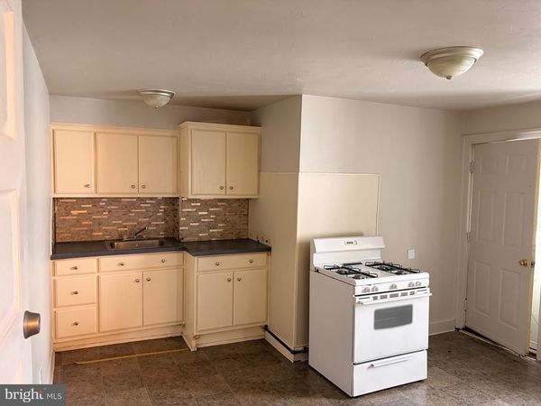 424 SMITH STREET, Unit SECOND FLO, YORK, PA 17401