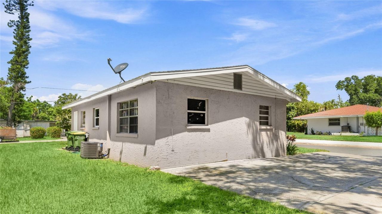 1598 29th Street , Sarasota, FL 34234 Photo