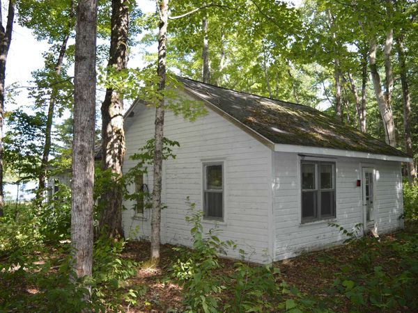 3035 Lincoln Drive NE, Kalkaska, MI 49646