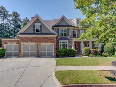 6504 Blue Water Drive, Buford, GA 30518