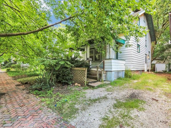702 W Oregon Street , Urbana, IL 61801