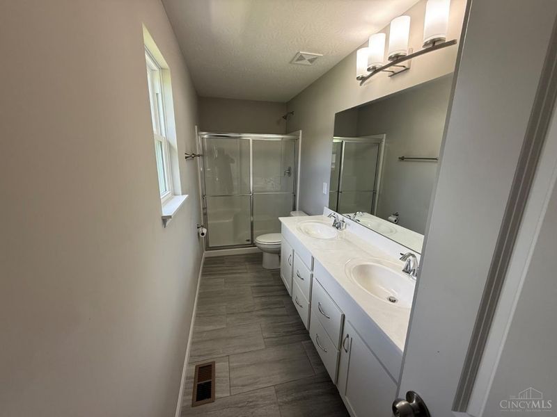 4008 Andora Boulevard, Batavia Township, OH 45102 Photo 12
