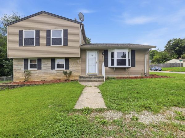 831 W Briarcliff Drive, Bloomington, IN 47404
