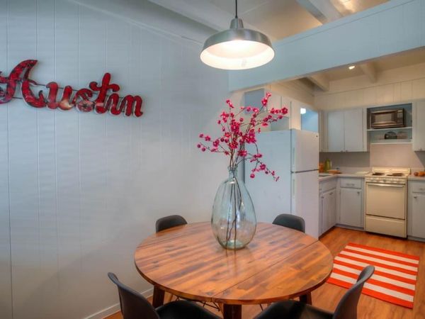 3011 Whitis Ave, Unit 204, Austin, TX 78705