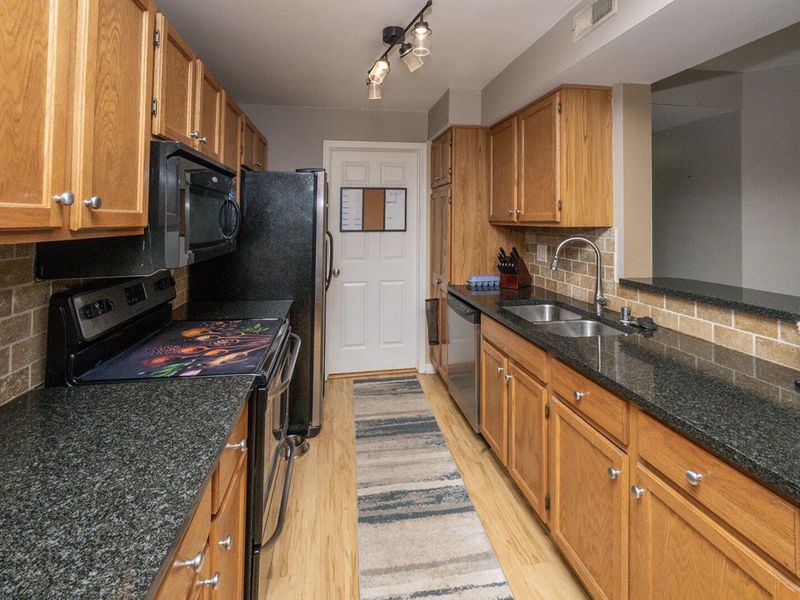 539 Cloverfield Lane, Unit 308, Covington, KY 41011 Photo 35