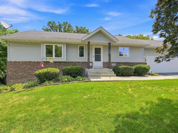 14075 Natchez Avenue, Savage, MN 55378