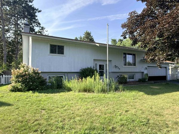 925 Ingalls Road, Menominee, WI 54751