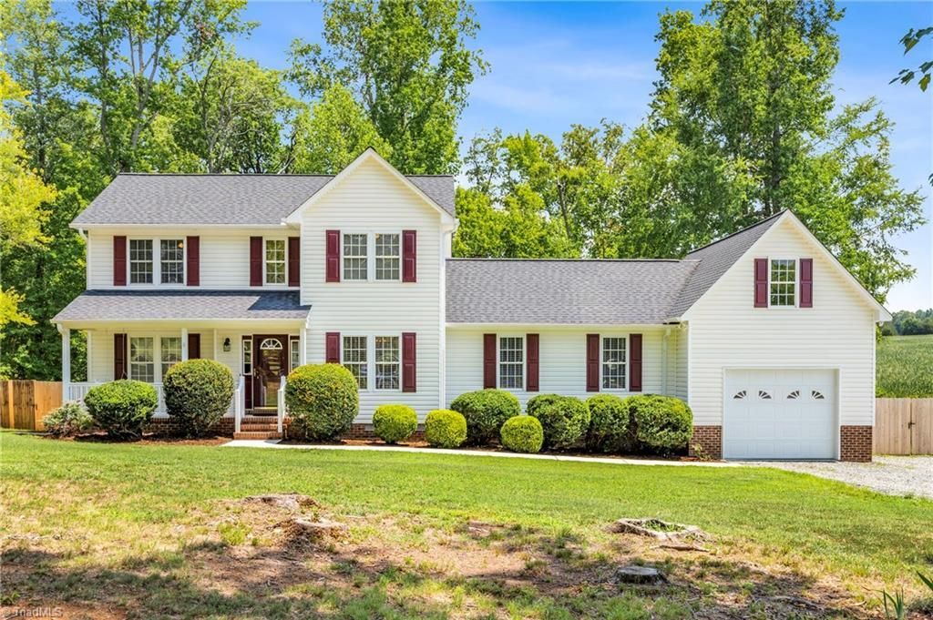 514 Beckenhill Drive, Julian, NC 27283 Main Photo