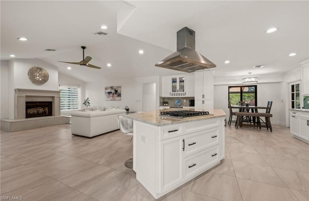 2307 Queens Way , Naples, FL 34112 Photo