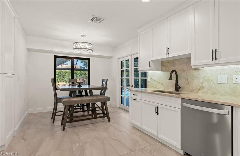 2307 Queens Way , Naples, FL 34112 Photo