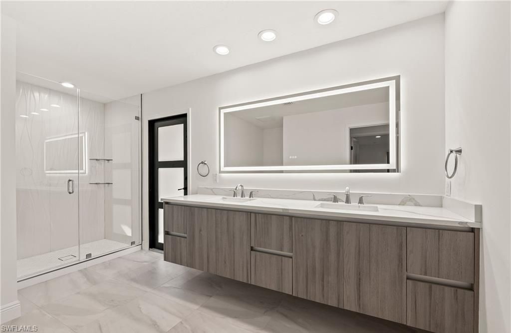 2307 Queens Way , Naples, FL 34112 Photo