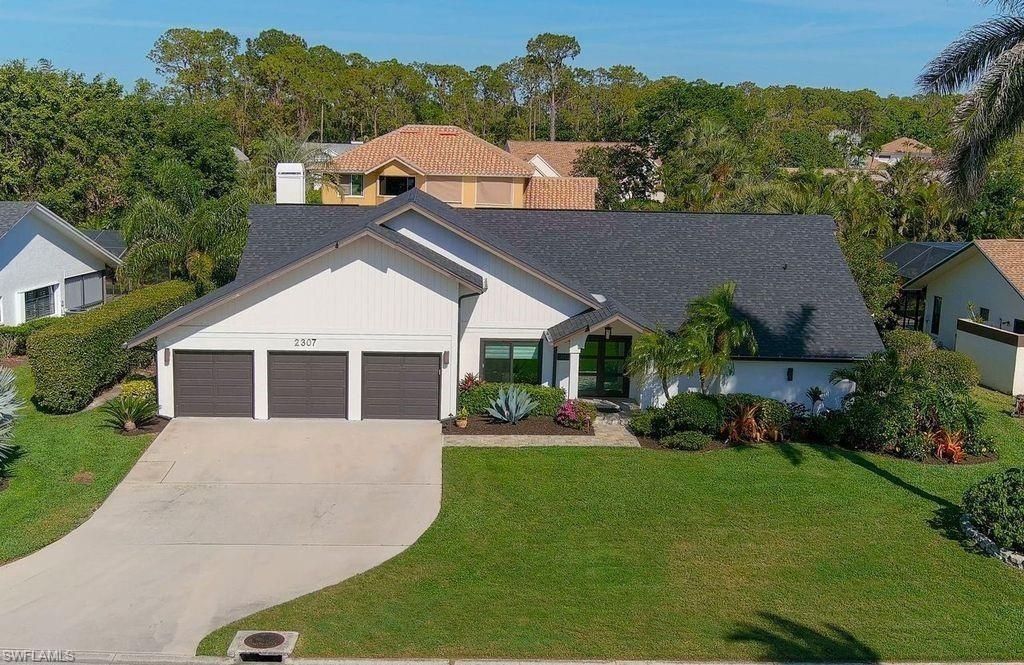 2307 Queens Way , Naples, FL 34112 Photo