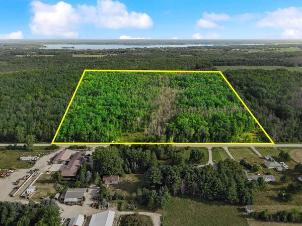 SUNNYVIEW LANE, Crivitz, WI 54114