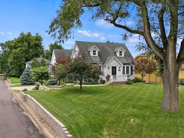 5175 N PROSPECT Road, Peoria Heights, IL 61616
