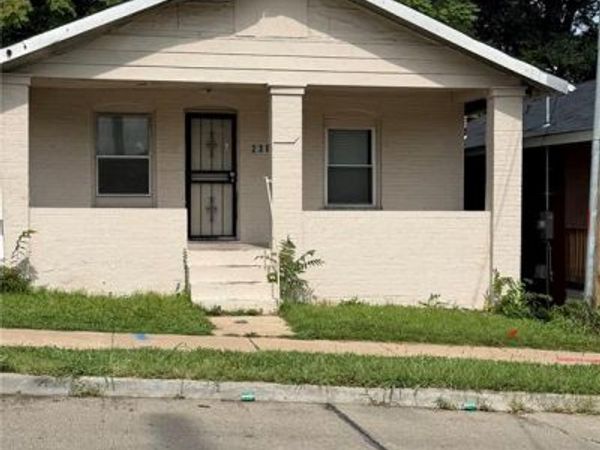 2303 Kienlen Avenue , Pine Lawn, MO 63121