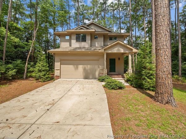 648 Bunting Place , Vass, NC 28394