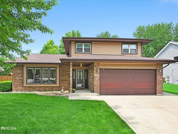 29 Mayfair Lane , Aurora, IL 60504