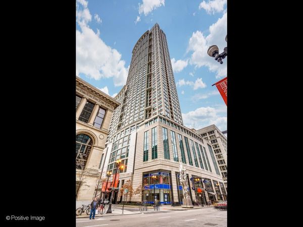 130 N Garland Court, Unit 2310, Chicago, IL 60602
