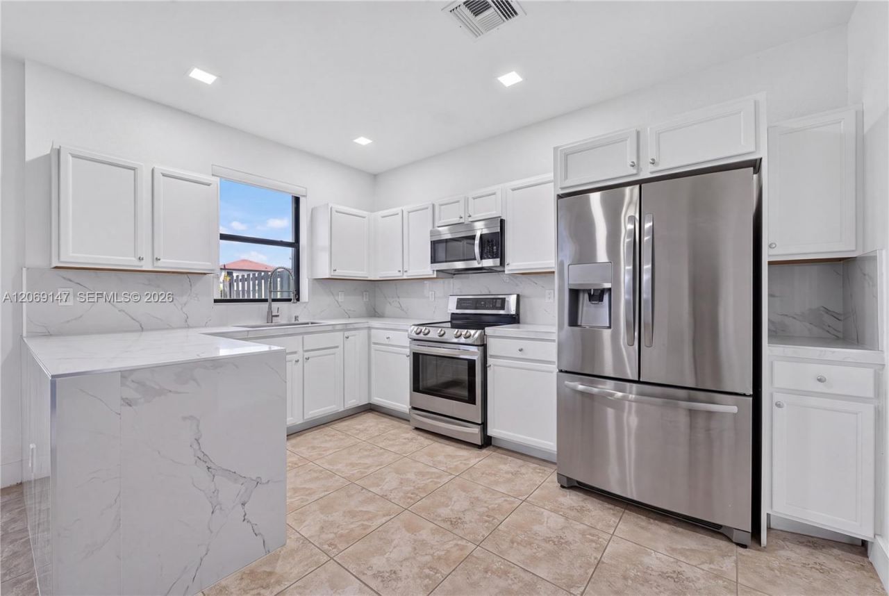 23280 SW 113th Psge , Homestead, FL 33032 Photo