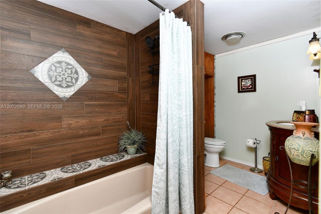 123 Riverbend Dr , La Belle, FL 33935 Photo
