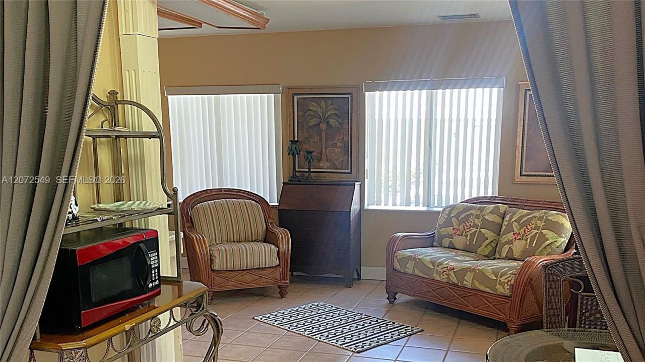 123 Riverbend Dr , La Belle, FL 33935 Photo