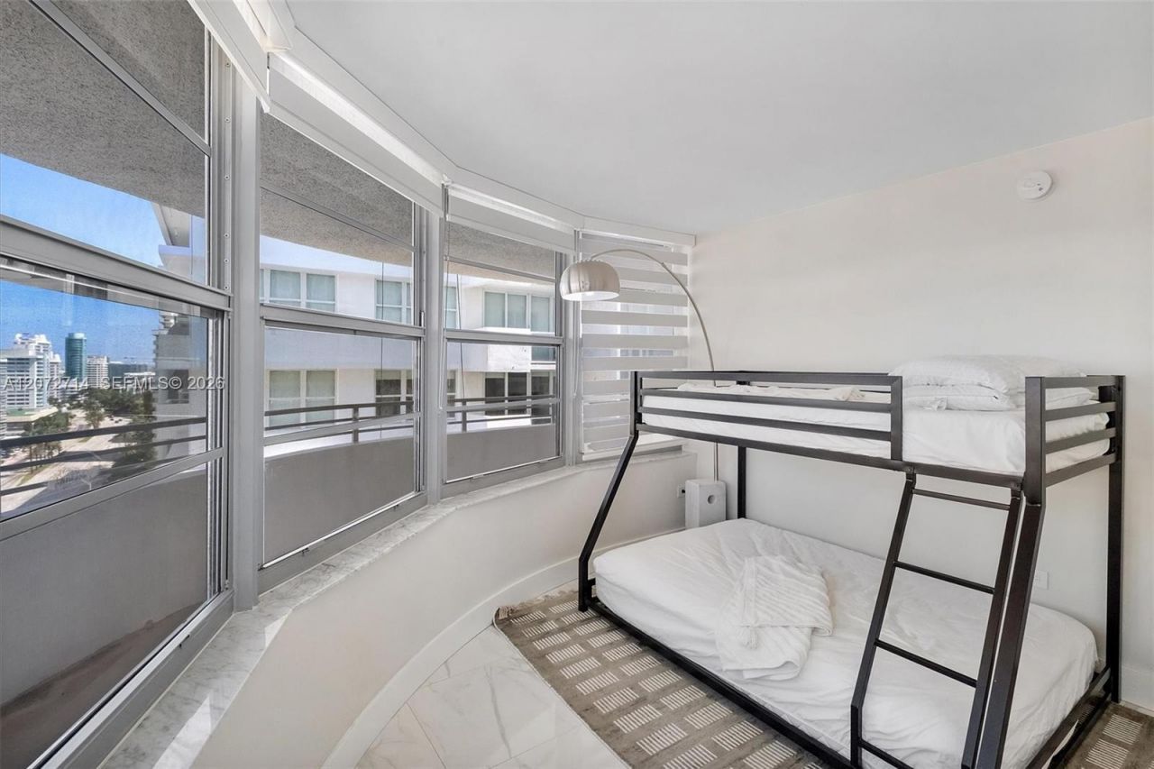 5555 Collins Ave , Unit 16B, Miami Beach, FL 33140 Photo