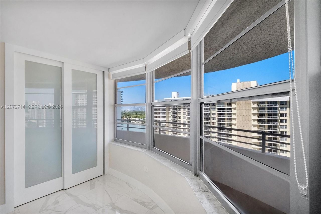 5555 Collins Ave , Unit 16B, Miami Beach, FL 33140 Photo