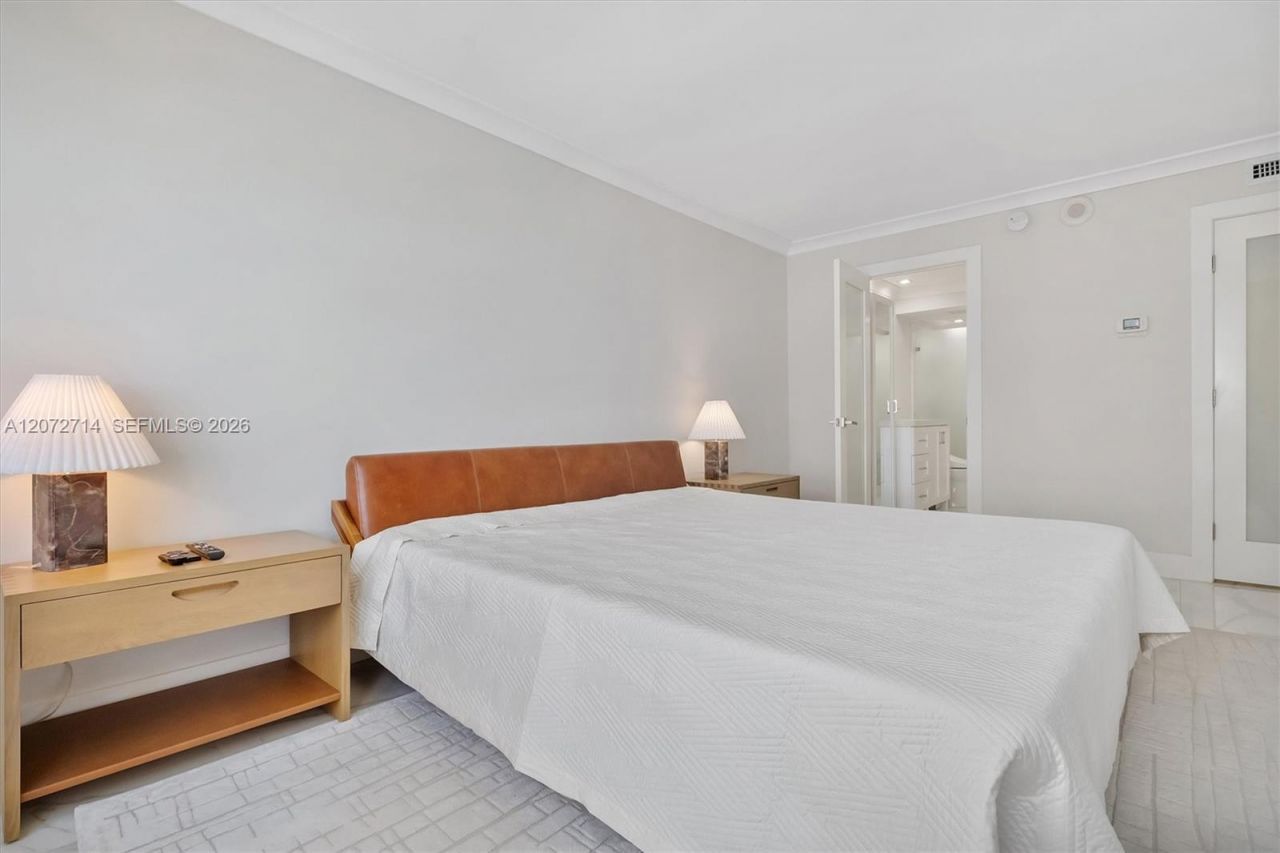 5555 Collins Ave , Unit 16B, Miami Beach, FL 33140 Photo
