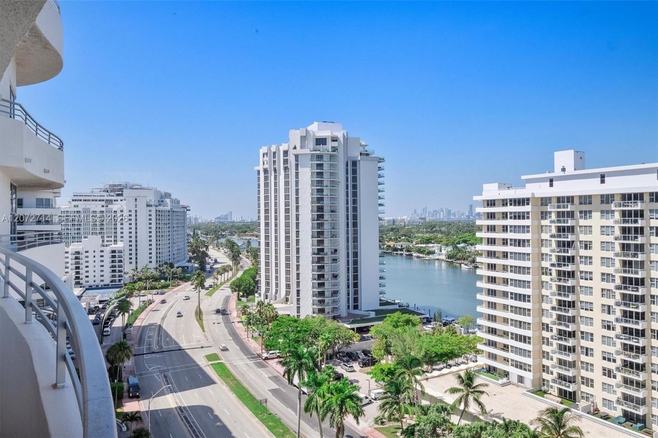 5555 Collins Ave , Unit 16B, Miami Beach, FL 33140 Photo