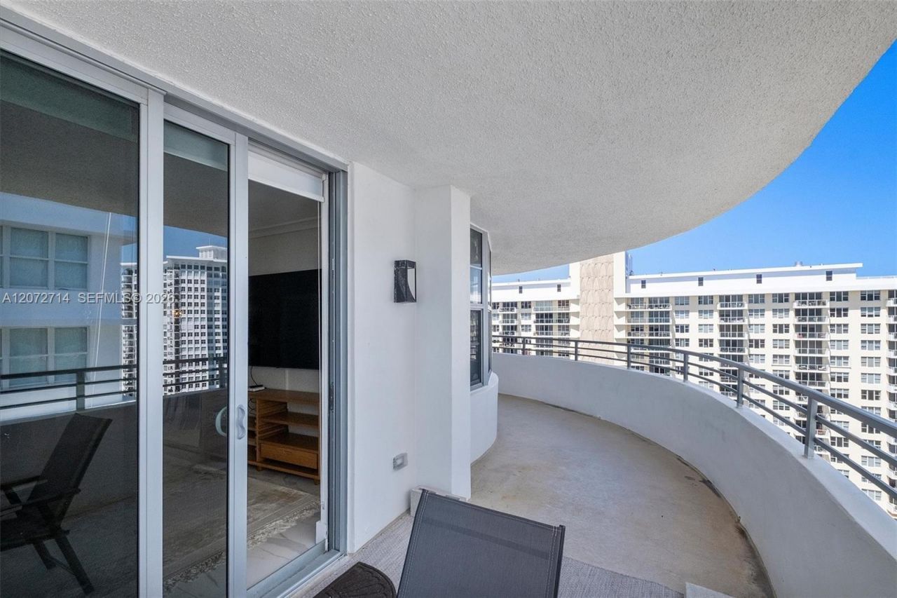 5555 Collins Ave , Unit 16B, Miami Beach, FL 33140 Photo