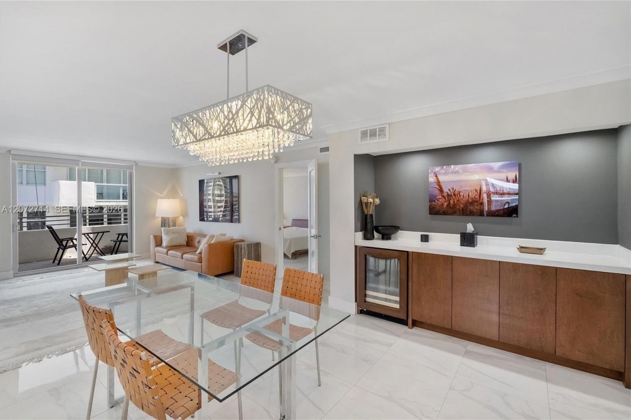 5555 Collins Ave , Unit 16B, Miami Beach, FL 33140 Photo